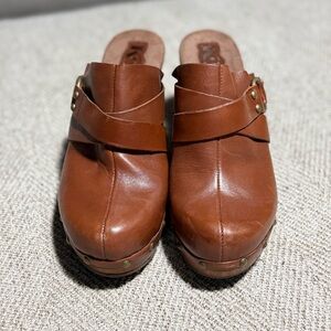 Kork-Ease Tan Leather Clogs with Brass Accents